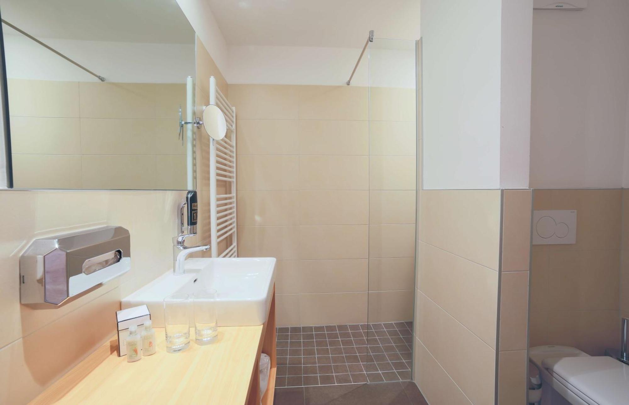 Hotel Bergkristall Mallnitz Extérieur photo