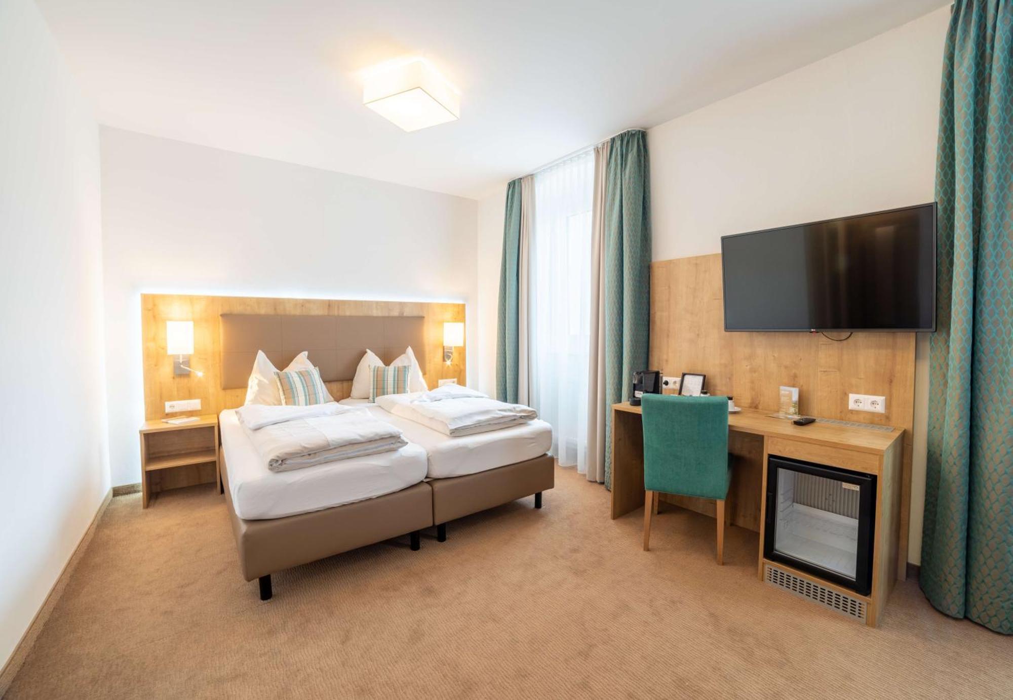 Hotel Bergkristall Mallnitz Extérieur photo